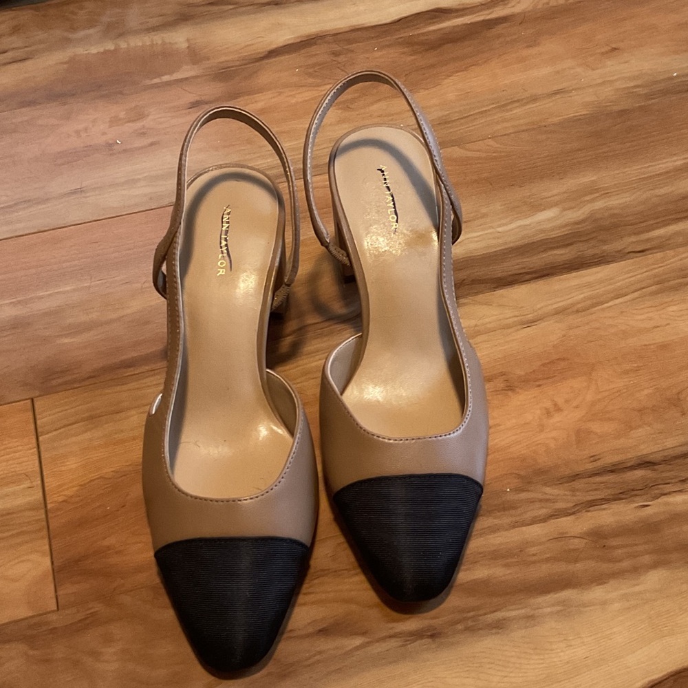 Ann Taylor cap toe sling back heels
